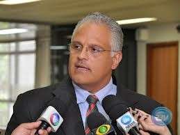 Andr&eacute; Scaff ir&aacute; assumir Finan&ccedil;as e Ricardo Vieira a Receita