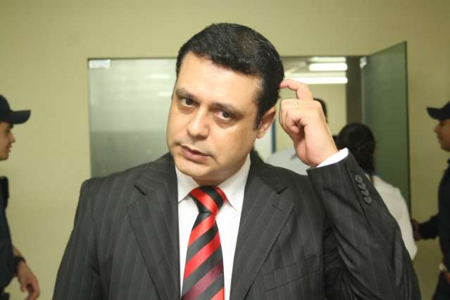 Processante ocorre com ou sem presen&ccedil;a de Alceu, diz Fl&aacute;vio C&eacute;sar