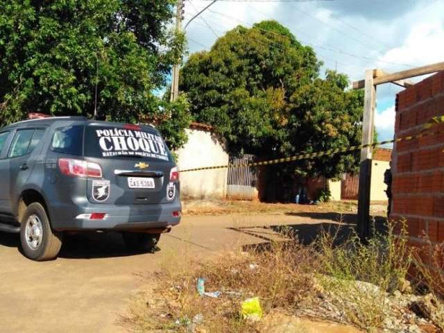 Morto com 4 tiros tinha passagem por estelionato e recepta&ccedil;&atilde;o 