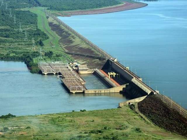 Tarifa de energia el&eacute;trica ter&aacute; bandeira vermelha em agosto, define Aneel