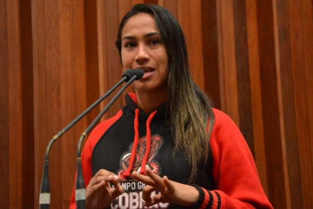 Entre as melhores do pa&iacute;s, flag feminino do CG Cobras busca vencer o preconceito