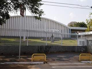 Escola Estadual Maria Constança, na Capital; retorno das aulas está marcado para o dia 25 (Foto: Arquivo)