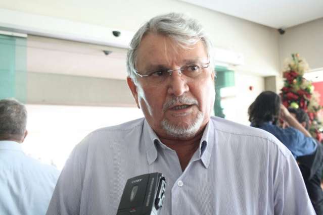 Zeca diz que falta humildade a Bernal e cr&iacute;tica &ldquo;chute&rdquo; em Delc&iacute;dio