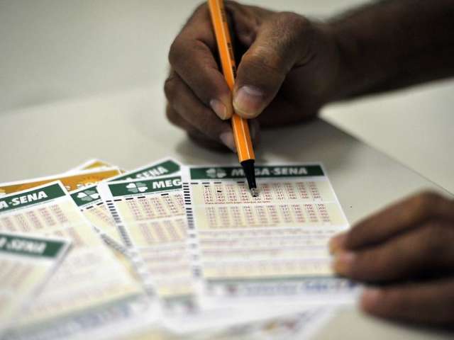 Mega-Sena pode pagar pr&ecirc;mio de R$ 6 milh&otilde;es neste s&aacute;bado