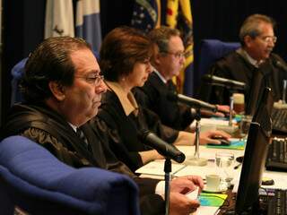 Conselheiros durante sessão no Tribunal de Contas. (Foto: Divulgação)