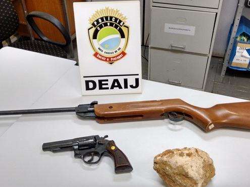 Dois adolescentes e jovem de 18 anos mataram garoto para vingar crime