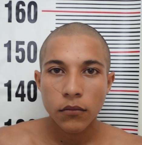 Pol&iacute;cia divulga foto de &quot;sequestrador&quot;, que j&aacute; teve pris&atilde;o preventiva decretada