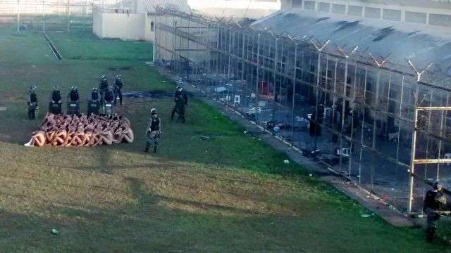 Ag&ecirc;ncia confirma 2 mortes e anuncia transfer&ecirc;ncia de 50 l&iacute;deres de rebeli&atilde;o