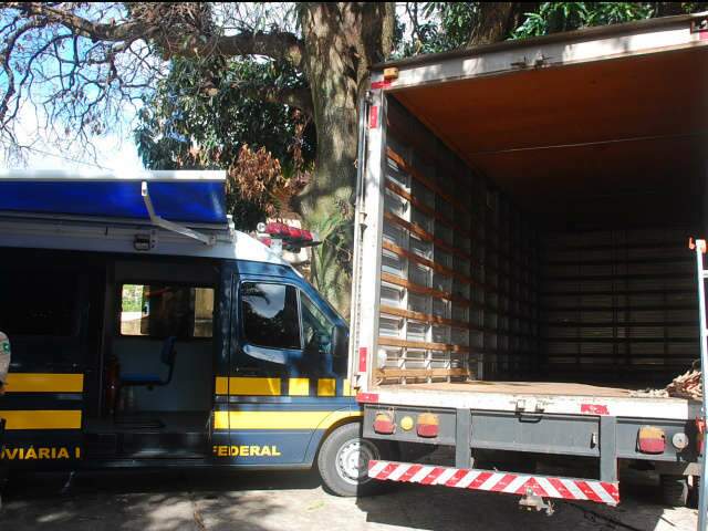  Adepol tamb&eacute;m arrecada donativos para o RJ