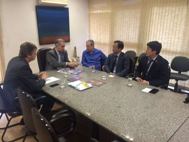 Chineses se re&uacute;nem com Azambuja e garantem interesse de investir no Estado