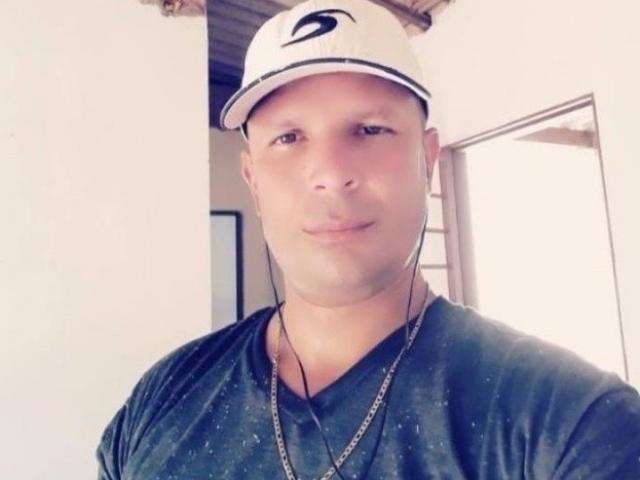 &quot;A diferen&ccedil;a &eacute; que sobrevivi&quot;, diz outra v&iacute;tima de pintor preso por feminic&iacute;dio
