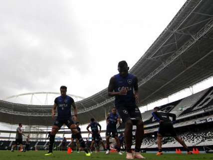 Ceará e Botafogo completam rodada do Brasileirão nesta noite