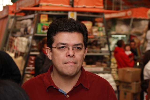 Em crise financeira, prefeitura convoca 220 aprovados em concurso