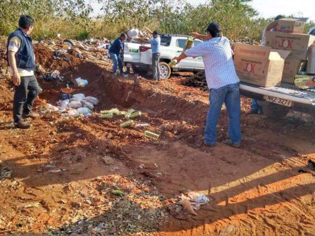 A&ccedil;ougues do interior vendiam carne podre e outros alimentos estragados