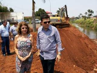O prefeito Olarte e Kátia Castilho visitaram obras emergenciais da Capital (Foto: Kleber Clajus)