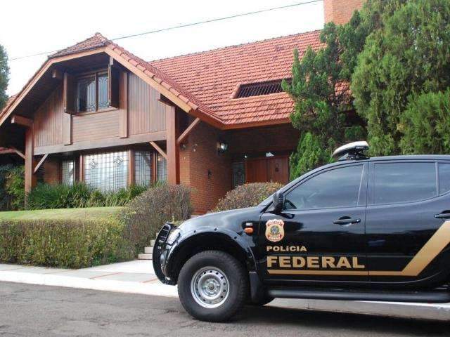 Organiza&ccedil;&atilde;o criminosa &eacute; alvo de sete crimes e fraudava licita&ccedil;&atilde;o, diz Receita