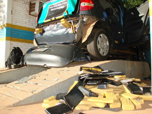  PRE apreende quase 80 kg de maconha em ve&iacute;culo na MS-156, em Amambai