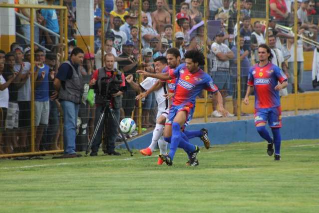 Segunda rodada do Estadual de futebol teve media de 3 gols por jogo