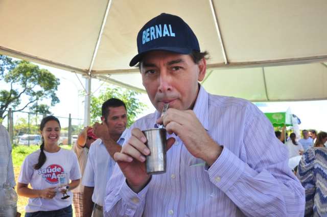 Prefeito Bernal contrata mais dois parentes; C&acirc;mara v&ecirc; &ldquo;nepotismo&rdquo;