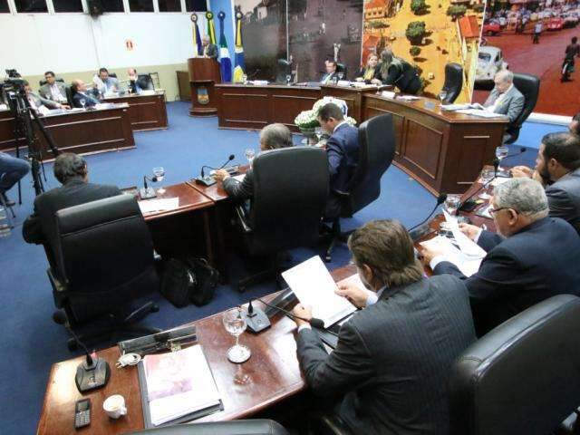 C&acirc;mara gasta 435% a mais com di&aacute;ria, incluindo evento sobre liberar maconha
