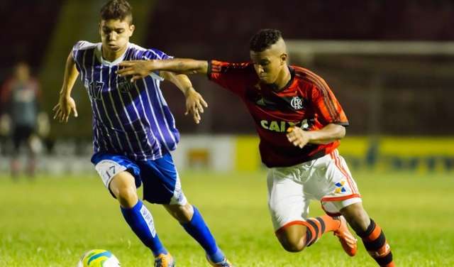 Com Cl&aacute;udio inspirado, Aquidauanense n&atilde;o se intimida e empata com o Flamengo