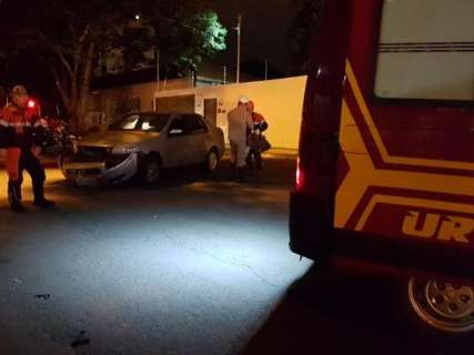 Condutora n&atilde;o respeita sinaliza&ccedil;&atilde;o e causa acidente envolvendo 3 ve&iacute;culos