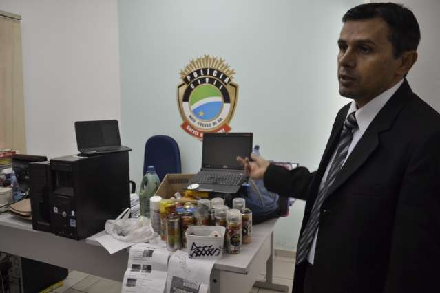 Pol&iacute;cia investiga gangue que pichou mais de 300 locais na Capital