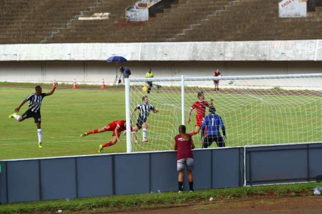 Estadual ter&aacute; tr&ecirc;s confrontos pela quartas de final neste domingo