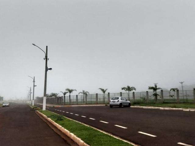 Forte neblina cobre cidade e dia deve ser nublado com chuva &agrave; tarde