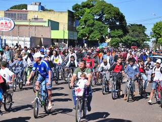 Aproximadamente 5 mil pessoas participaram do passeio (Foto: João Garrigó)
