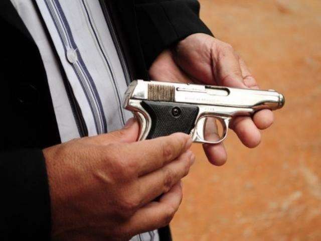 Acusado de matar traficante rival a tiros &eacute; condenado a 8 anos de pris&atilde;o