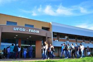 Provas do vestibular da UFGD foram realizadas domingo em Dourados e outras 14 cidades (Foto: Eliel Oliveira)