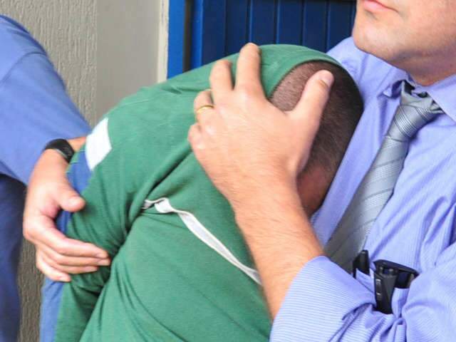  Lutador &eacute; denunciado por homic&iacute;dio doloso, duplamente qualificado, e racismo
