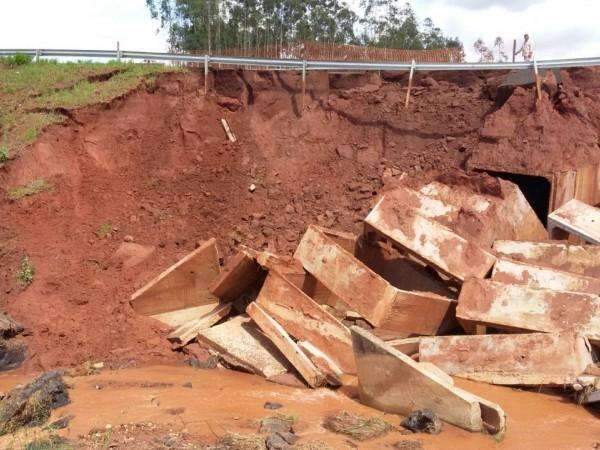 Obras na MS-295 come&ccedil;am quando chuva der tr&eacute;gua, diz governador 
