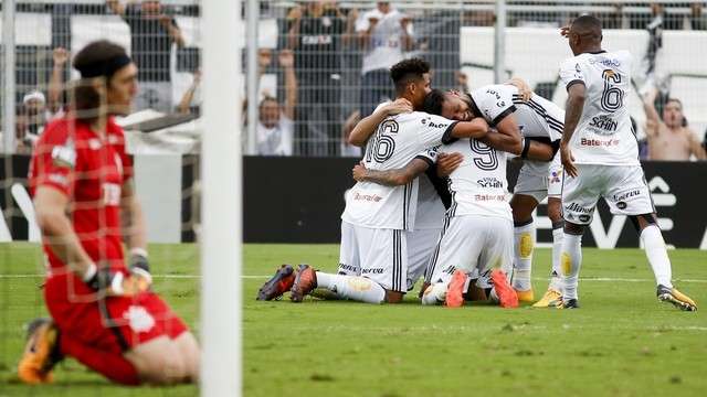Corinthians &eacute; derrotado por 1 a 0 e pode perder a lideran&ccedil;a do Brasileir&atilde;o