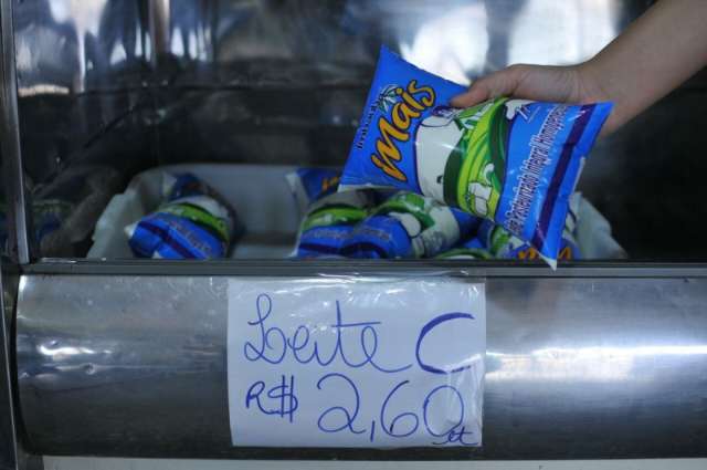 Com leite e queijo caros, consumidor usa imagina&ccedil;&atilde;o para gastar menos