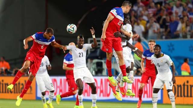 EUA vence Gana com um gol no in&iacute;cio e outro no fim em partida equilibrada