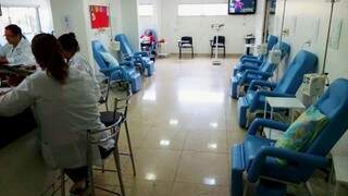 Cadeiras do setor de quimioterapia vazias, hoje de manhã (Foto: Eliel Oliveira)