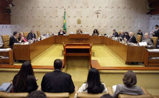 STF decide que governos podem descontar dias de servidores em greve