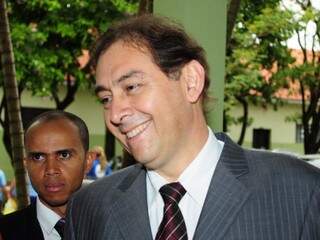 Prefeito Alcides Bernal não deu prazo para definição de cargos ainda vagos no primeiro escalão. (Foto: Rodrigo Pazinato)