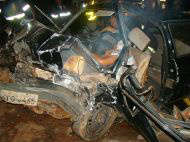  Quatro pessoas morrem na hora em acidente com tr&ecirc;s ve&iacute;culos na BR-158