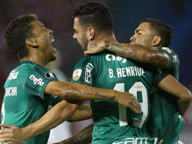 Bruno Henrique brilha na goleada de 3 a 0 do Palmeiras sobre o Barranquilla