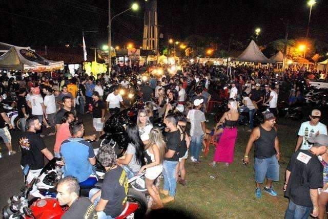 Ponto de encontro de motoclubes, evento movimenta economia