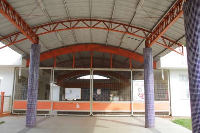 Para driblar paralisa&ccedil;&atilde;o, prefeitura substitui grevistas e reabre Ceinfs