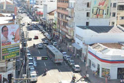  Prefeitura notificou 11 comerciantes do Centro que não retiraram fachadas