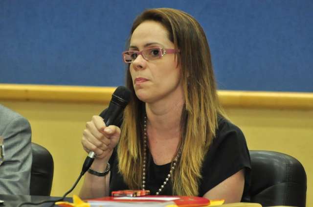 Bernal n&atilde;o envia representante e manda filmar audi&ecirc;ncia na C&acirc;mara