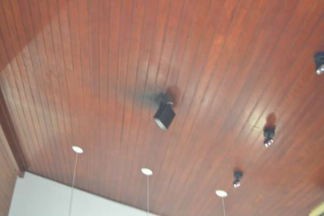 Princ&iacute;pio de inc&ecirc;ndio em farm&aacute;cia assusta no Jardim dos Estados