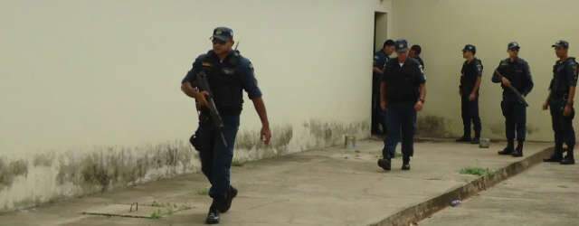  Pol&iacute;cia cont&eacute;m in&iacute;cio de rebeli&atilde;o na cadeia p&uacute;blica de Coxim