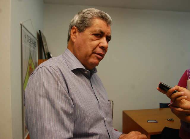  &ldquo;N&atilde;o tem que estar brigando, tem que unir&ldquo;, diz Andr&eacute; sobre aftosa no Paraguai