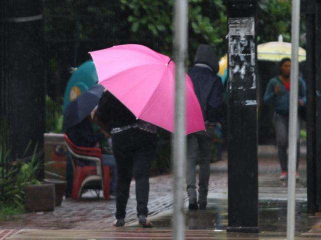 Inmet coloca Capital e 57 cidades em alerta de chuvas intensas